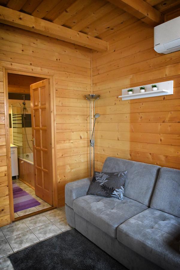 Villa Velence Korzo Pihenohaz à Kapolnasnyek Extérieur photo