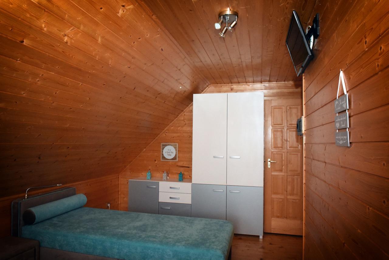 Villa Velence Korzo Pihenohaz à Kapolnasnyek Extérieur photo