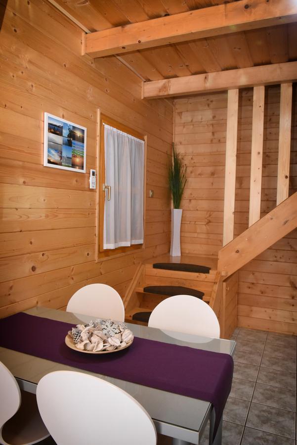 Villa Velence Korzo Pihenohaz à Kapolnasnyek Extérieur photo